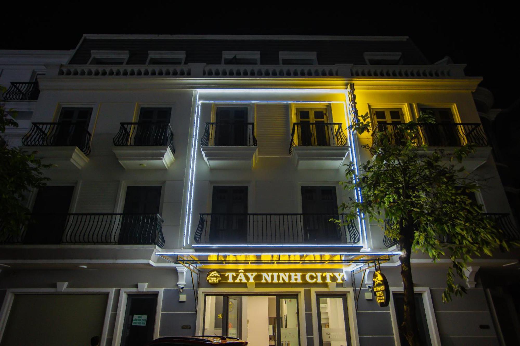 Tay Ninh City Hotel Отель 2*